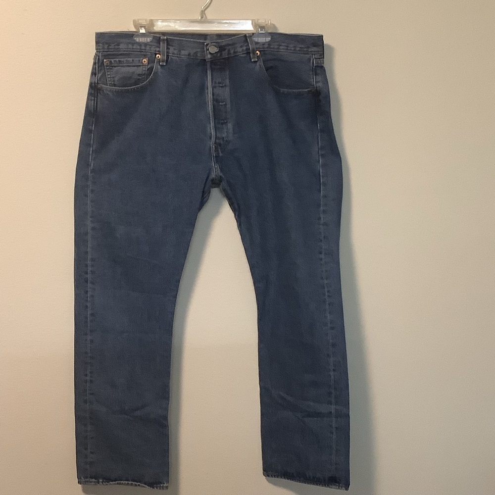 Levi’s men’s 501‎ size 38W 30L button fly denim straight jeans medium wash
